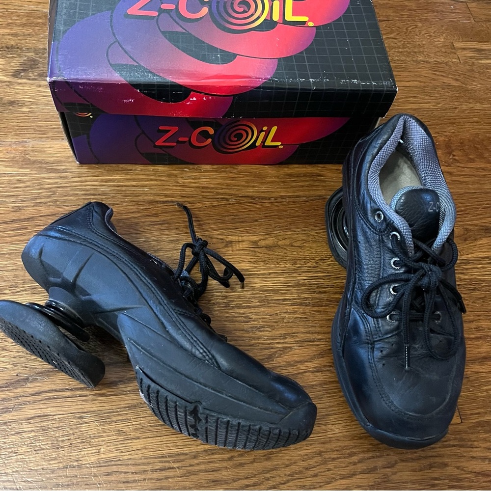 SOLD Z-Coil women’s lace up shoes 7 black orthopedic comfort